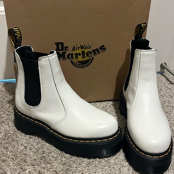 Dr. Martens Shoes - Dr.Martens 2976 Quad Chelsea Boots